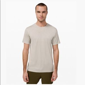 Lululemon Metal Vent Breathe Short Sleeve